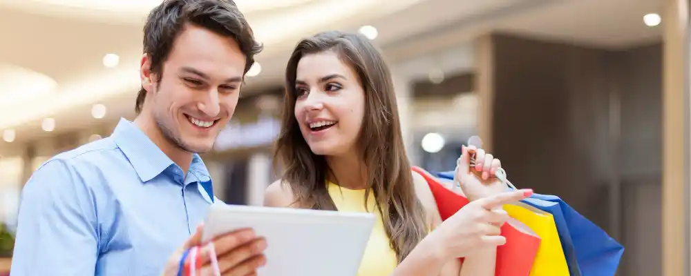 shopping couple